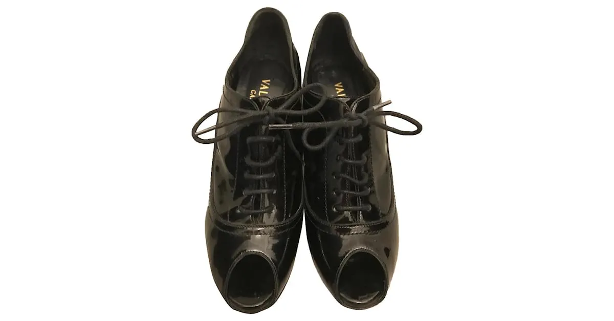 Valentino Bombas de punta abierta Negro 