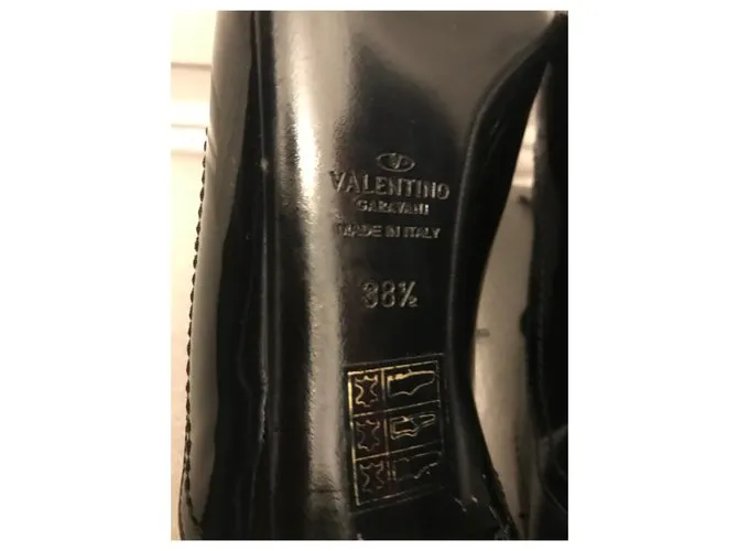 Valentino Bombas de punta abierta Negro 