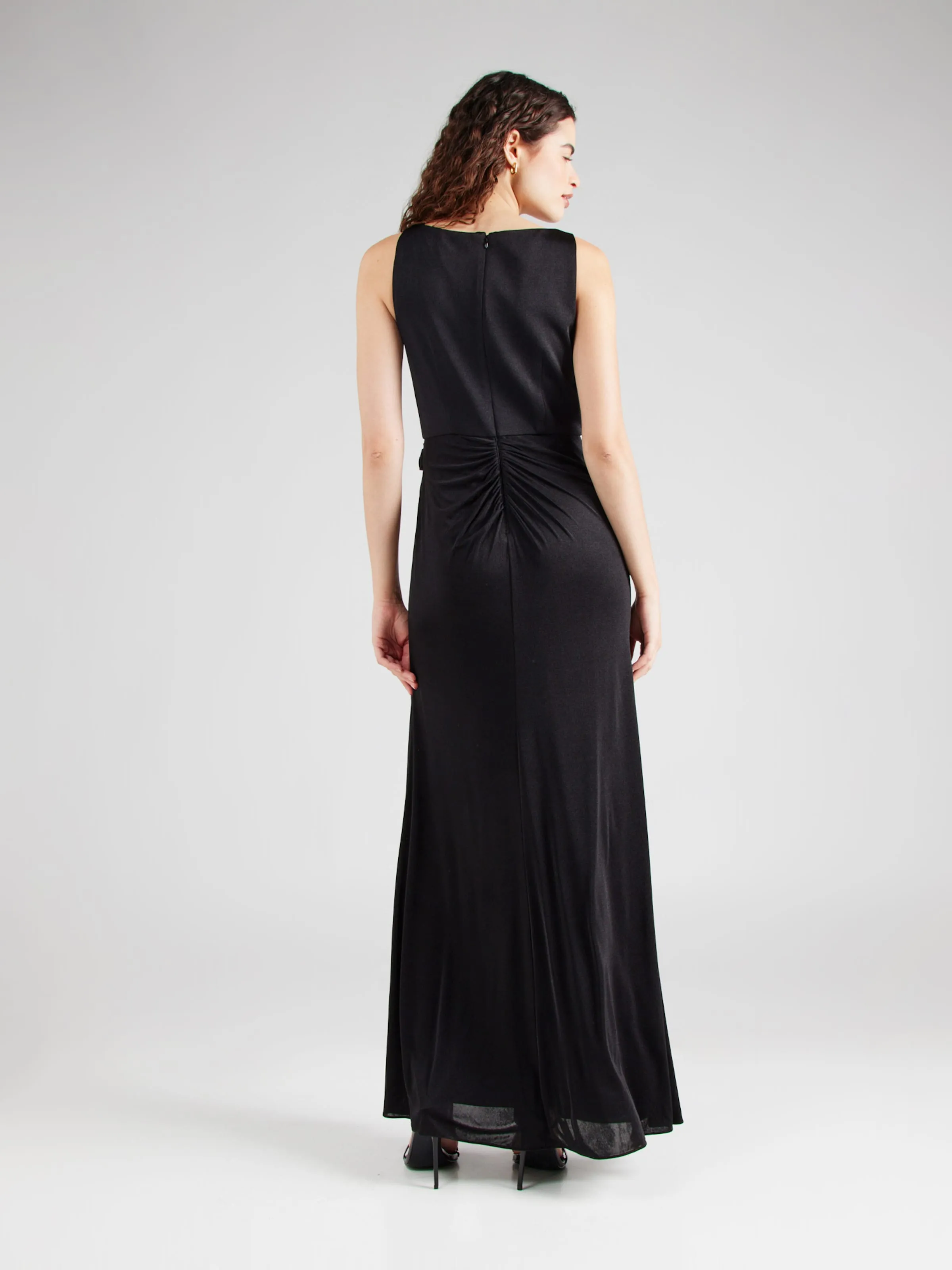 Vestido de noche Adrianna Papell en Negro