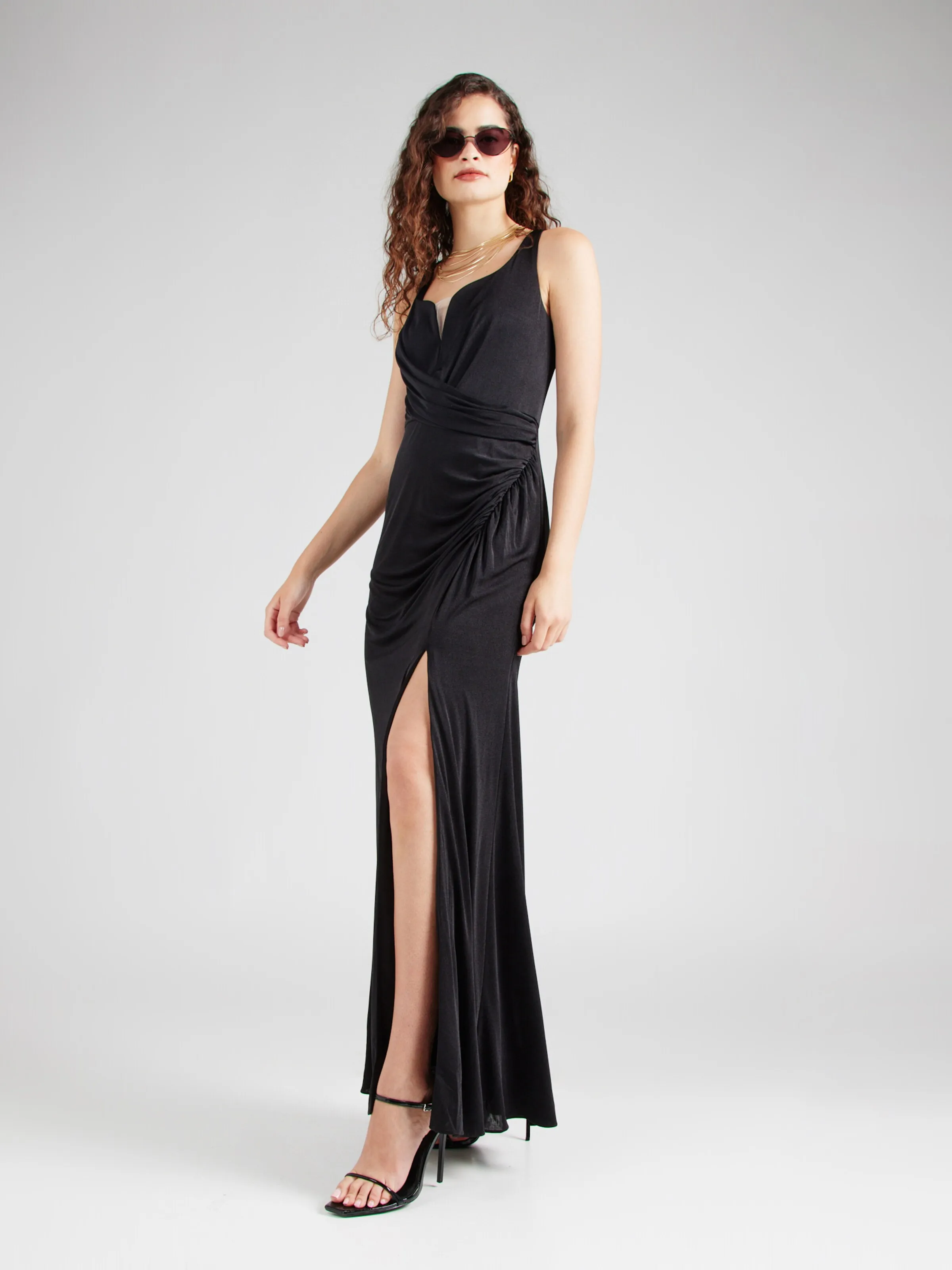 Vestido de noche Adrianna Papell en Negro