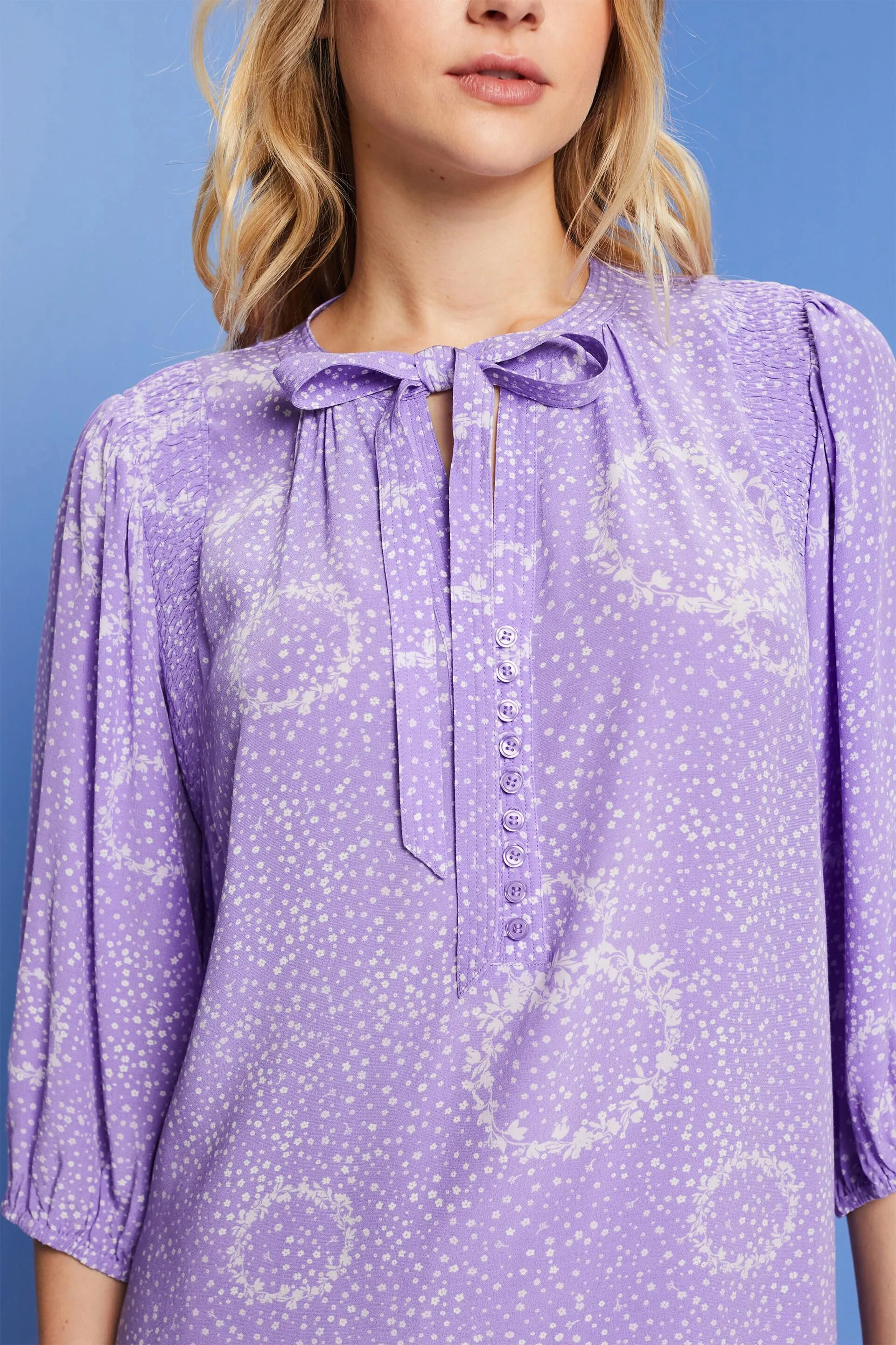 Vestido de tubo estampado con detalle anudado