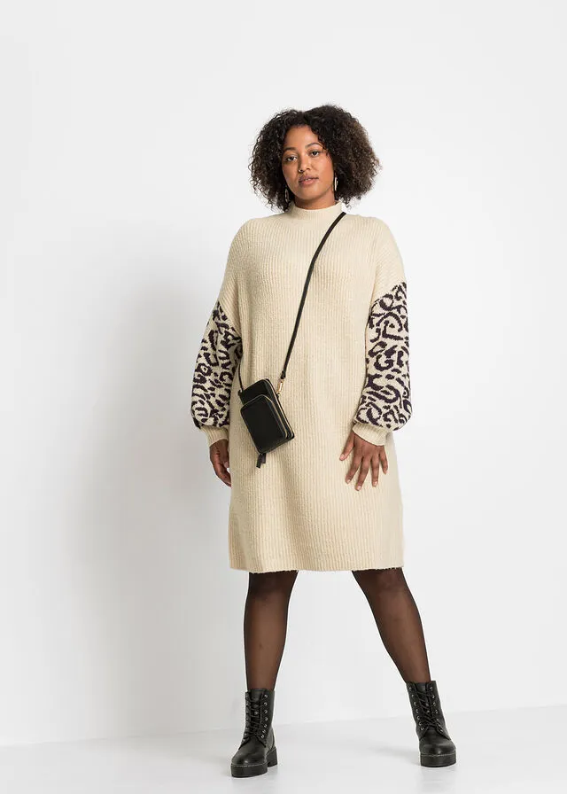 VESTIDO HOLGADO DE PUNTO CON ESTAMPADO DE LEOPARDO ARENA JASPEADONEGRO CON ESTAMPADO DE LEOPARDO