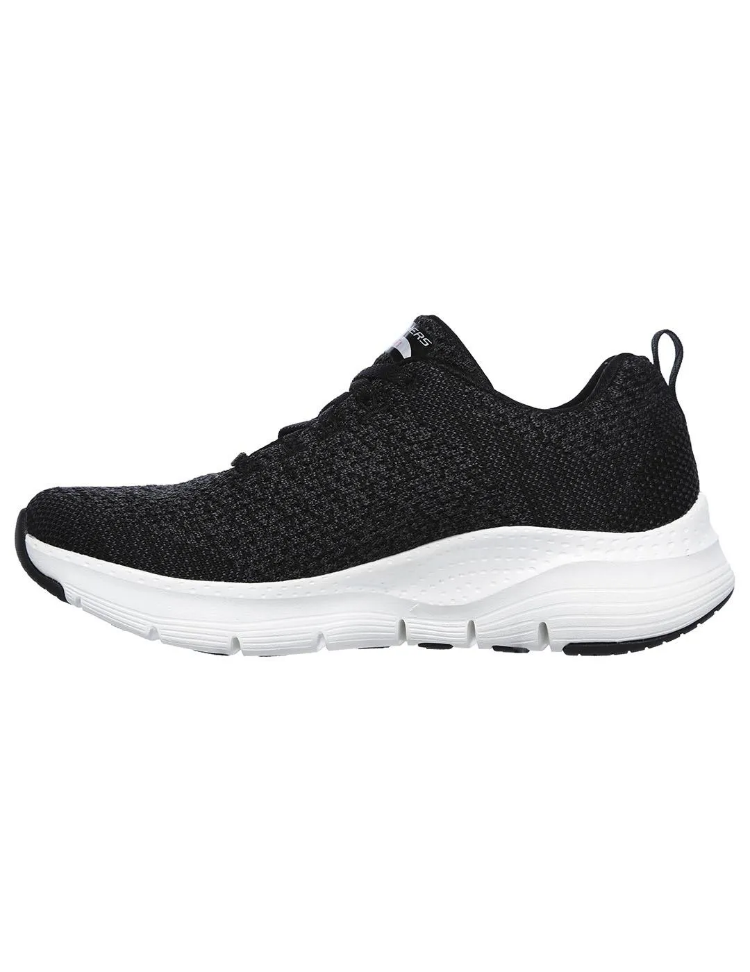 ZAPATILLA MUJER SKECHERS ARCH FITINFINITE ADVENTURE NEGRA