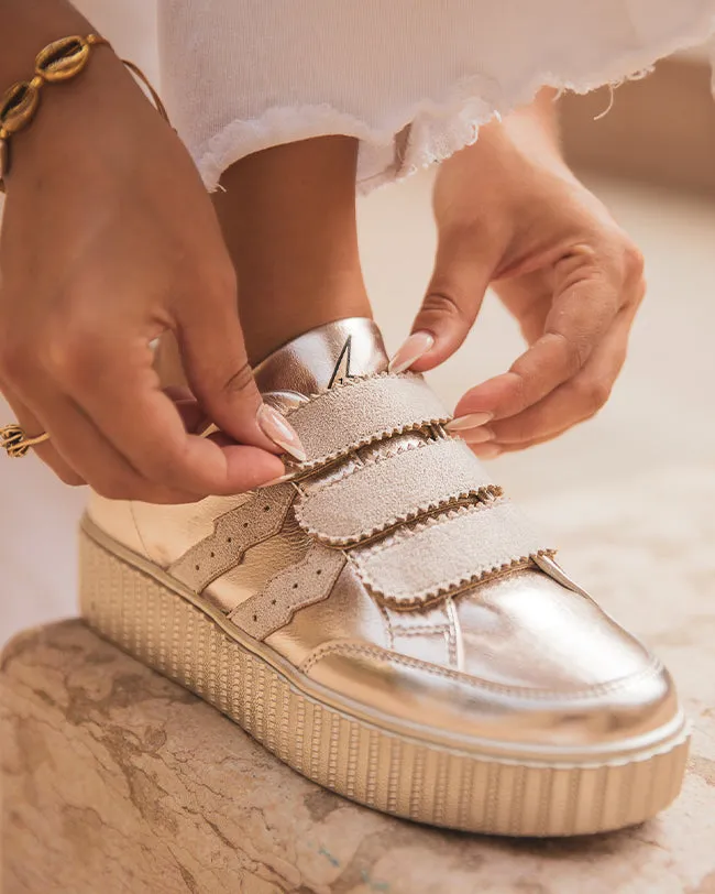 ZAPATILLAS DE MUJER DORADAS Y BEIGE CON CIERRE DE VELCRO  CL64 GOLD