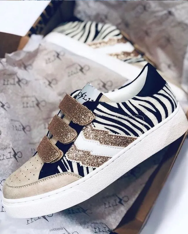 ZAPATILLAS DE MUJER DORADAS Y BLANCAS CON CIERRE DE VELCRO  CL13 ZEBRA