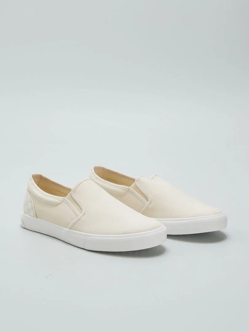 ZAPATILLAS DEPORTIVAS TIPO 'SLIPON'  BEIGE