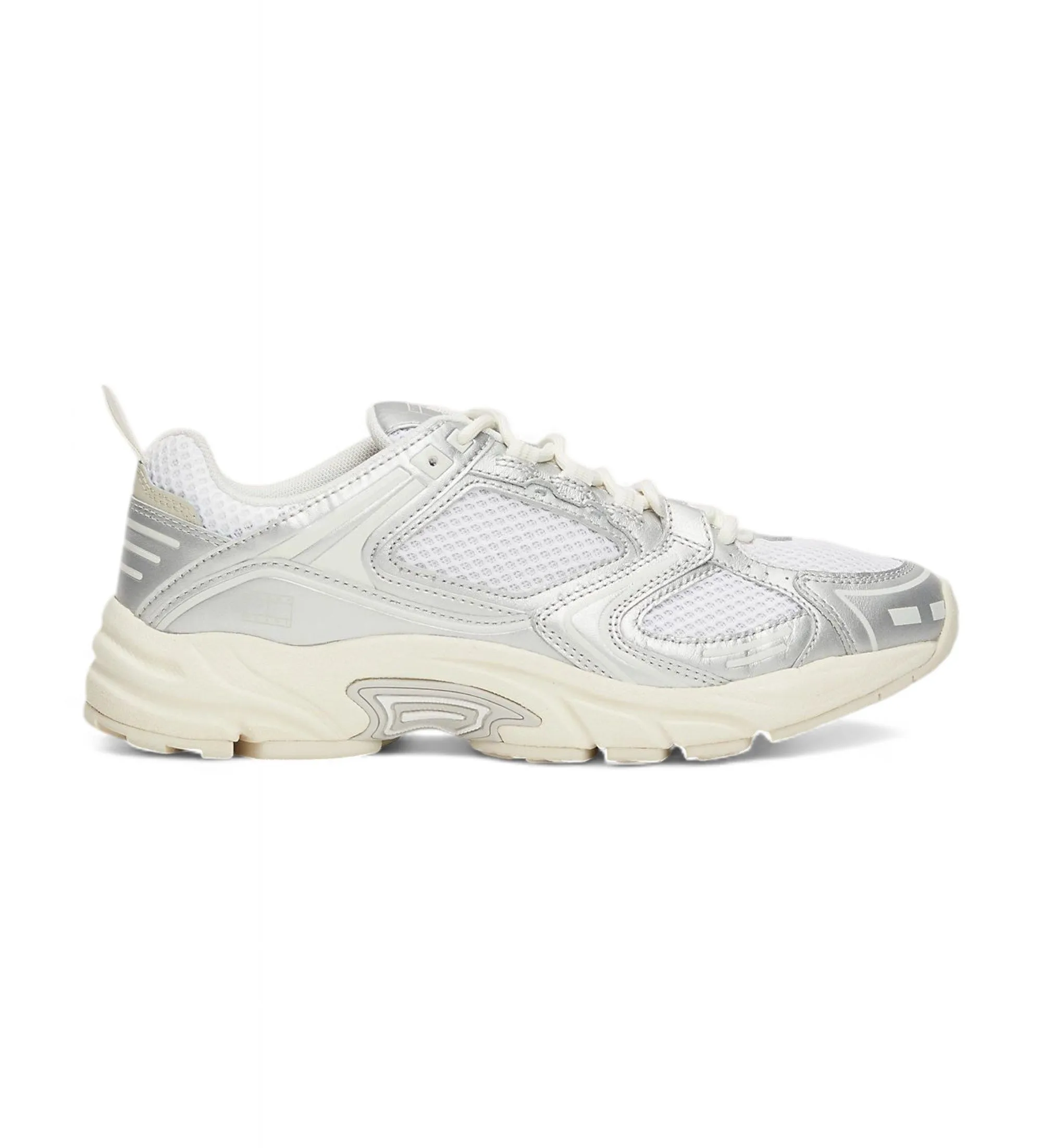 Zapatillas estilo running metalizadas plateado, blanco