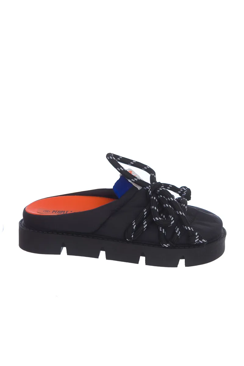 ZAPATOS COLOR NEGRO  PEOPLE X AGUDELO 888