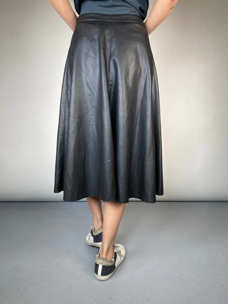 ZARA Falda Cuero Vegano