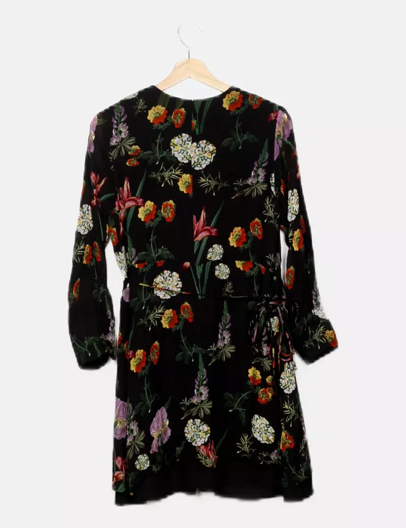 Zara Kimono negro estampado floral multicolor